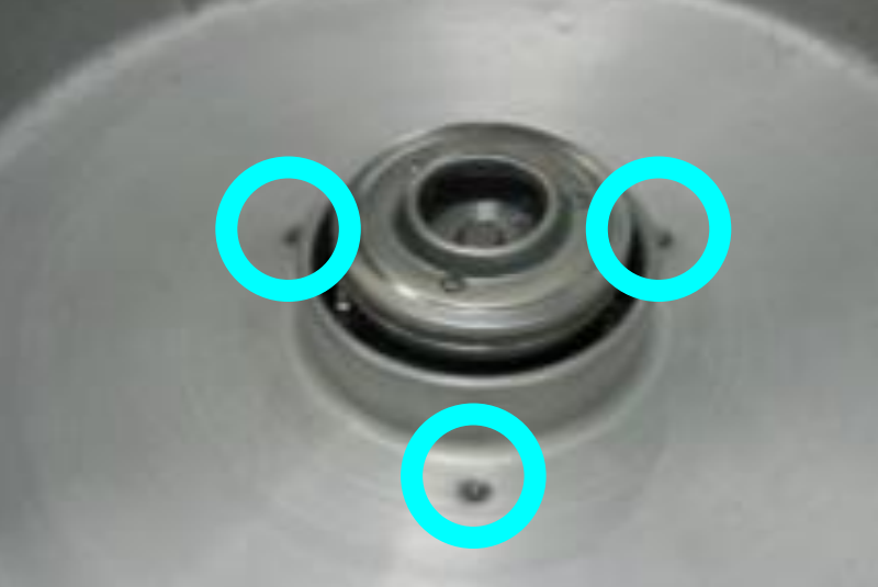 電気綿菓子機_受け皿取り付け.png